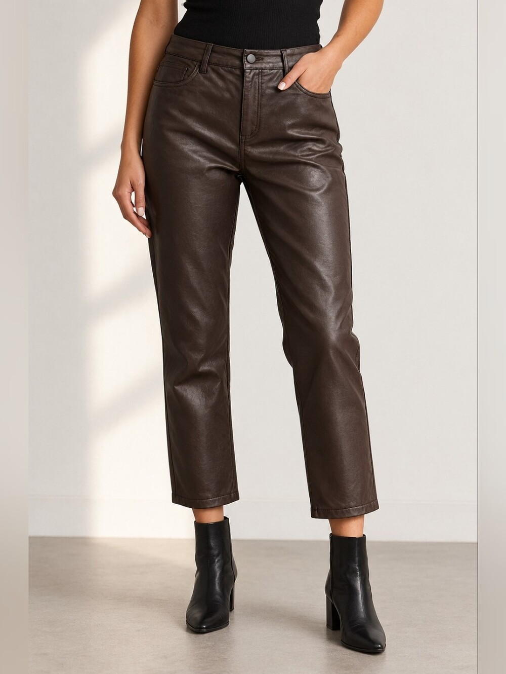Signature Reitmans Dark Brown Faux Leather Straight Leg Cropped Pants Size 18